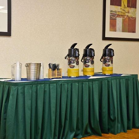 Quality Inn & Conference Center Akron Luaran gambar