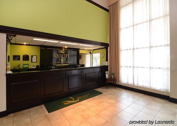Quality Inn & Conference Center Akron Dalaman gambar