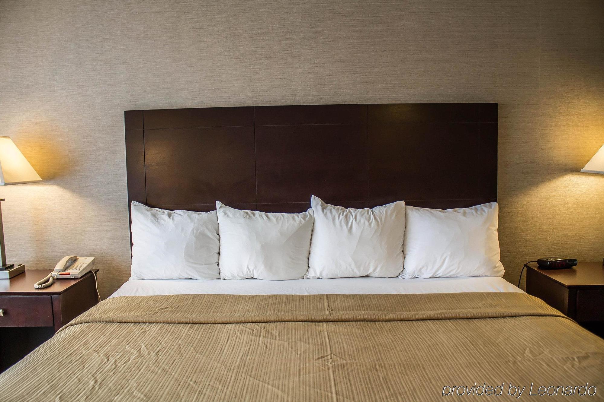 Quality Inn & Conference Center Akron Luaran gambar
