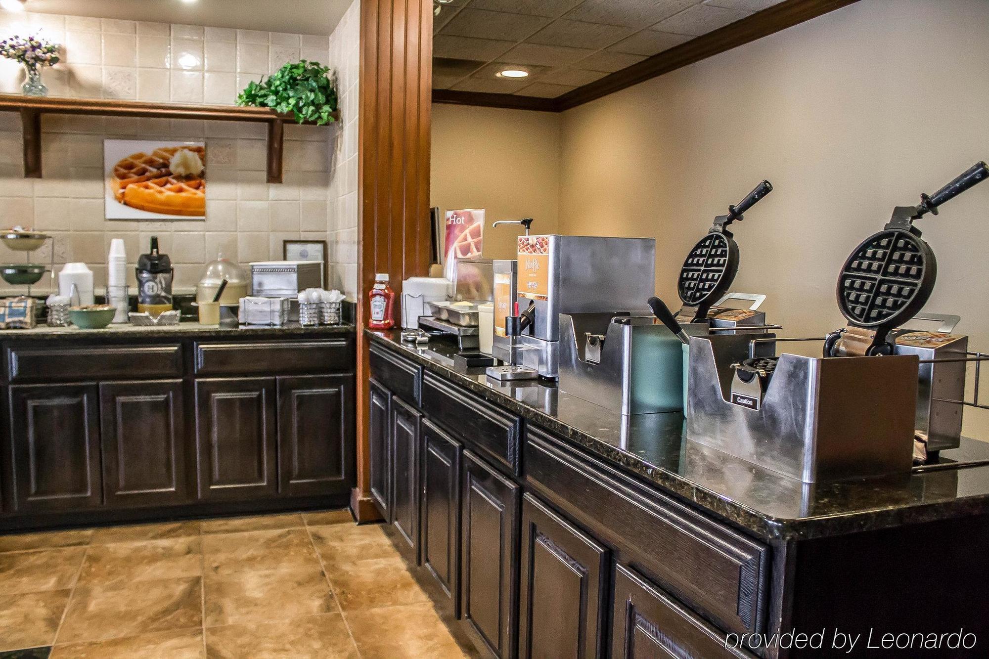 Quality Inn & Conference Center Akron Luaran gambar