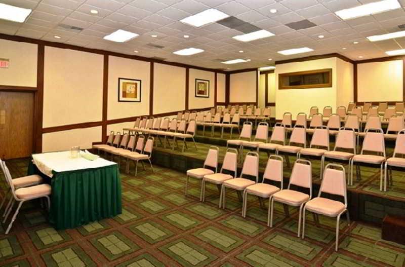 Quality Inn & Conference Center Akron Luaran gambar