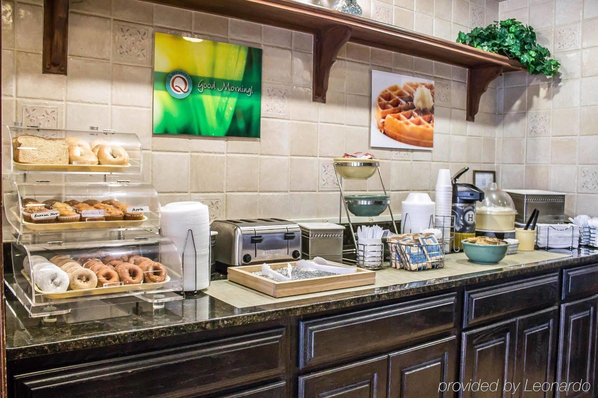 Quality Inn & Conference Center Akron Luaran gambar