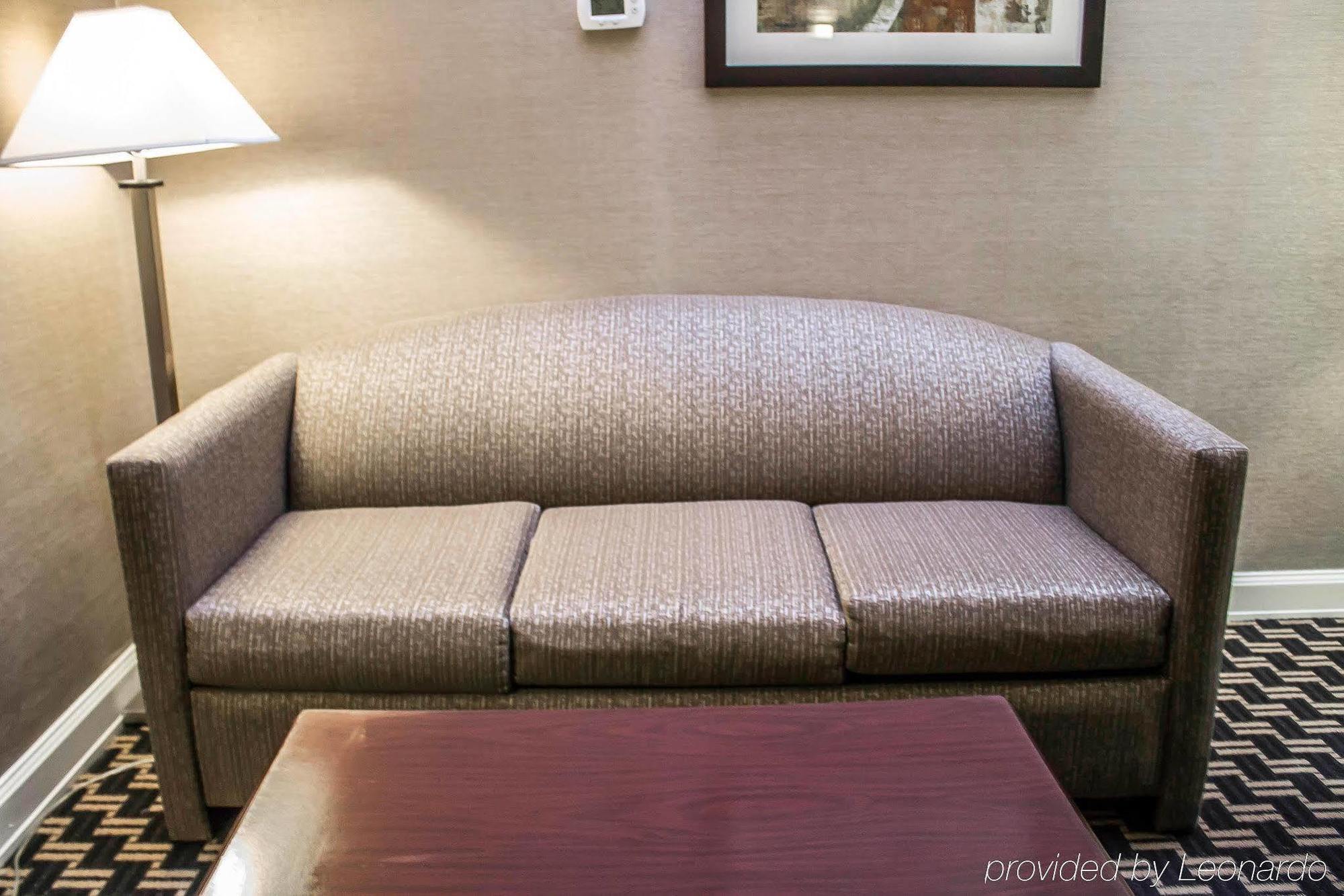 Quality Inn & Conference Center Akron Luaran gambar