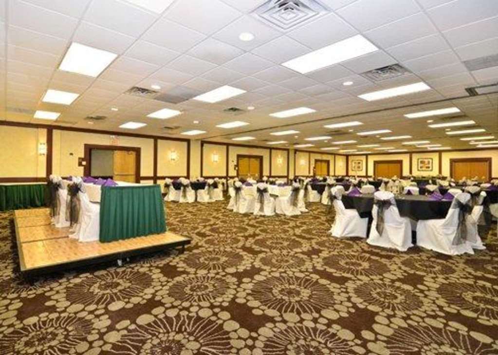 Quality Inn & Conference Center Akron Restoran gambar
