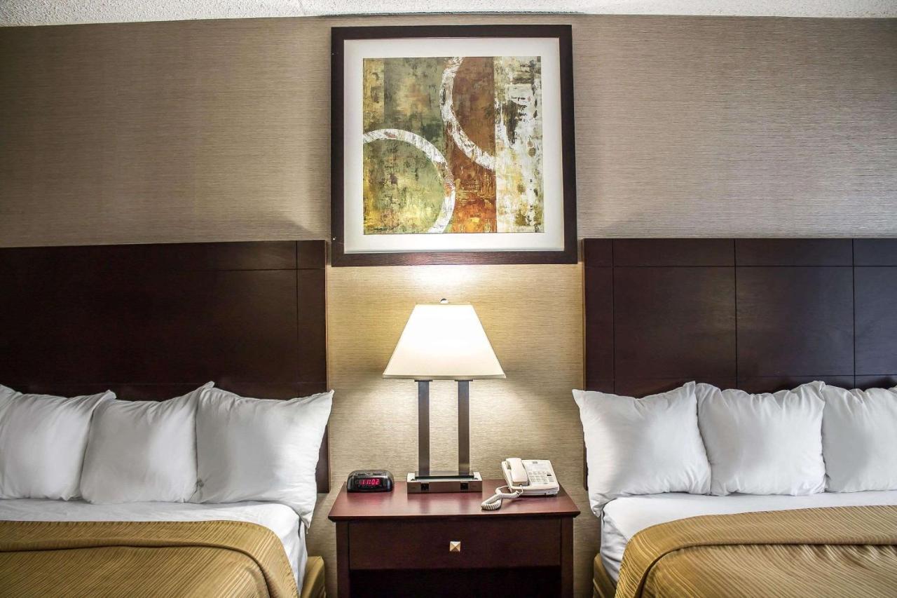 Quality Inn & Conference Center Akron Luaran gambar