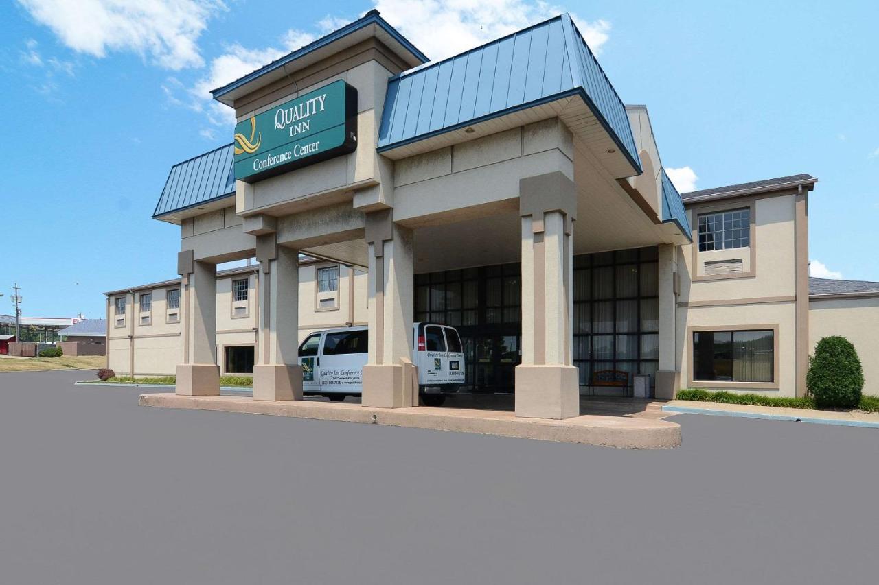 Quality Inn & Conference Center Akron Luaran gambar